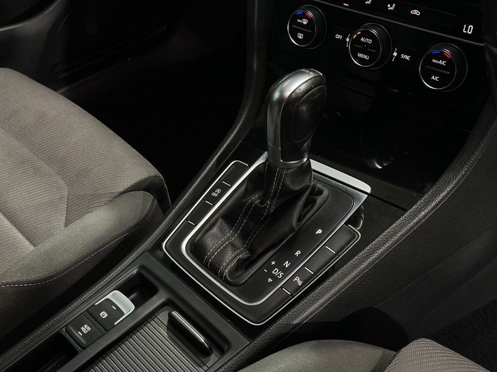 Used Volkswagen Golf 2016 for sale - 76559112: Photo 22