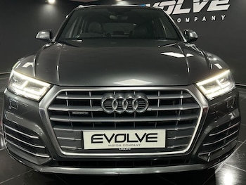 Used Audi Q5 2019 for sale - 78257203: Photo