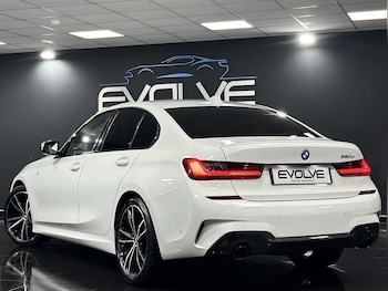 Used BMW 3 Series 2021 for sale - 77442310: Photo