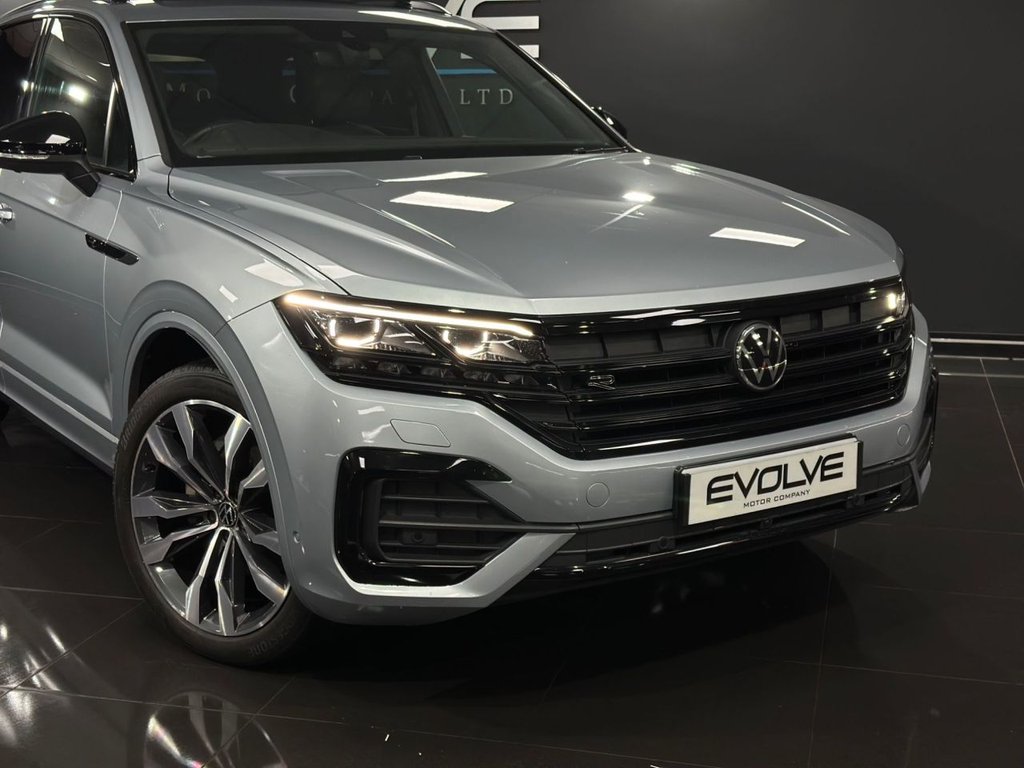 Used Volkswagen Touareg 2023 for sale - 76635479: Photo 14