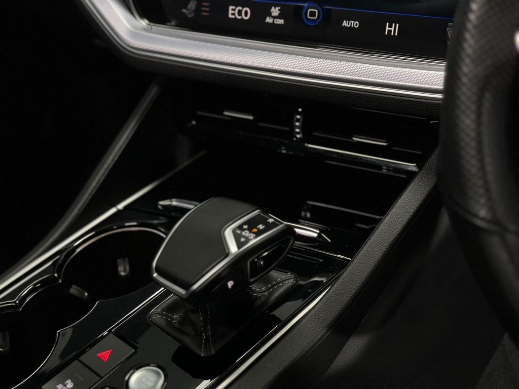 Used Volkswagen Touareg 2023 for sale - 76635479: Photo 21