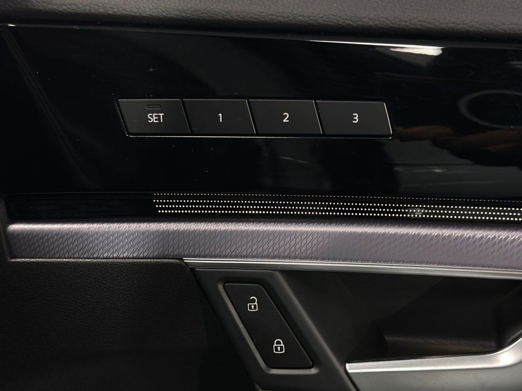 Used Volkswagen Touareg 2023 for sale - 76635479: Photo 24