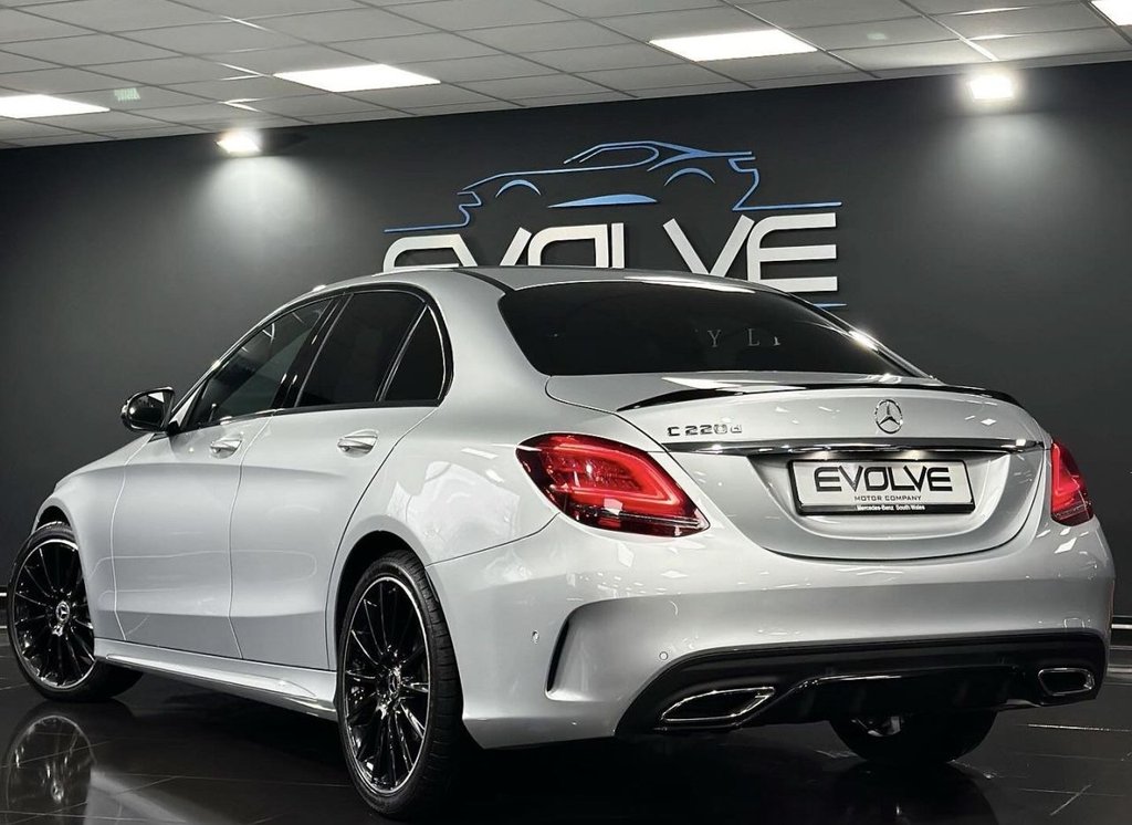 Used Mercedes-Benz C Class 2021 for sale - 77422417: Photo 2