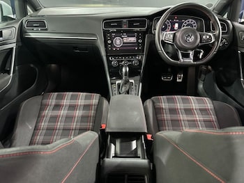 Used Volkswagen Golf 2017 for sale - 78738633: Photo