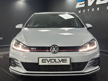 Used Volkswagen Golf 2017 for sale - 78738633: Photo