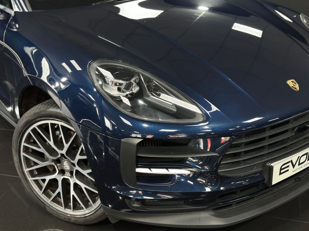 Used Porsche Macan 2019 for sale - 76482323: Photo 15