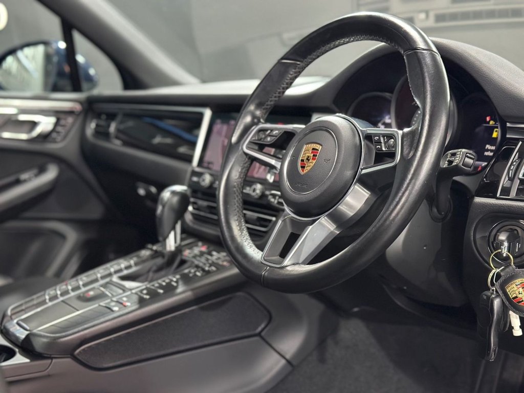 Used Porsche Macan 2019 for sale - 76482323: Photo 23