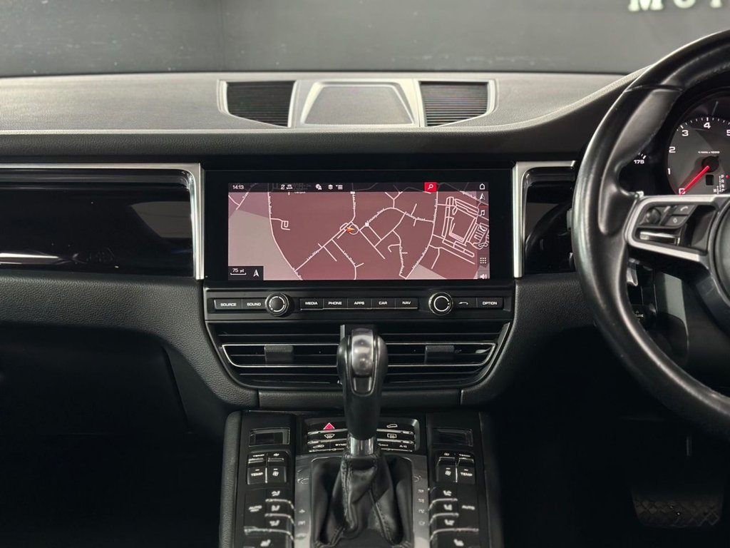 Used Porsche Macan 2019 for sale - 76482323: Photo 26