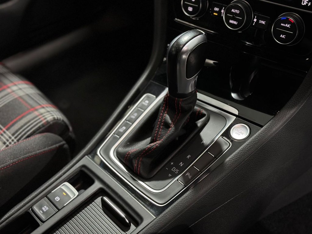 Used Volkswagen Golf 2019 for sale - 76751057: Photo 22