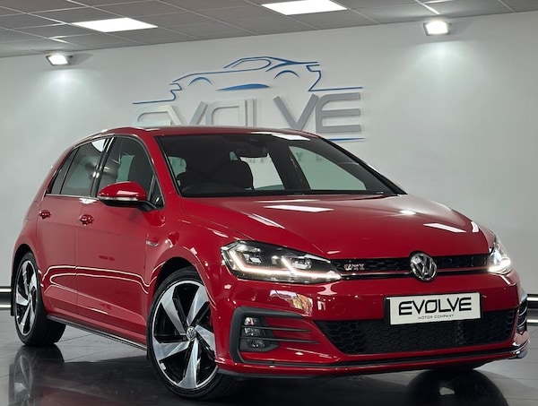 Used Volkswagen Golf 2019 for sale - 75666253: Photo 1
