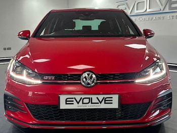 Used Volkswagen Golf 2019 for sale - 75666253: Photo
