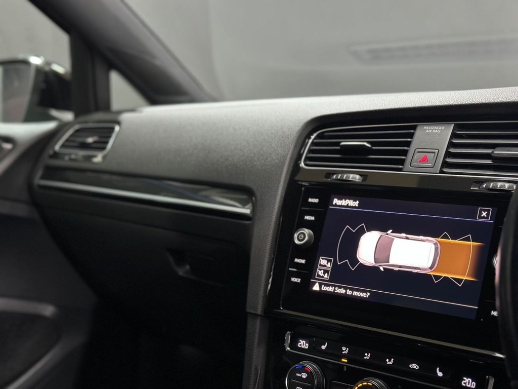 Used Volkswagen Golf 2018 for sale - 76481825: Photo 23