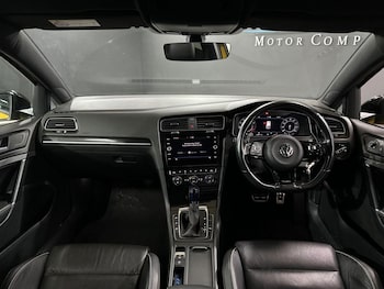 Used Volkswagen Golf 2018 for sale - 76481825: Photo