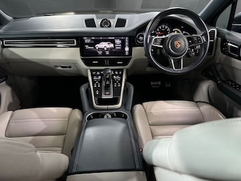 Used Porsche Cayenne 2019 for sale - 76962438: Photo