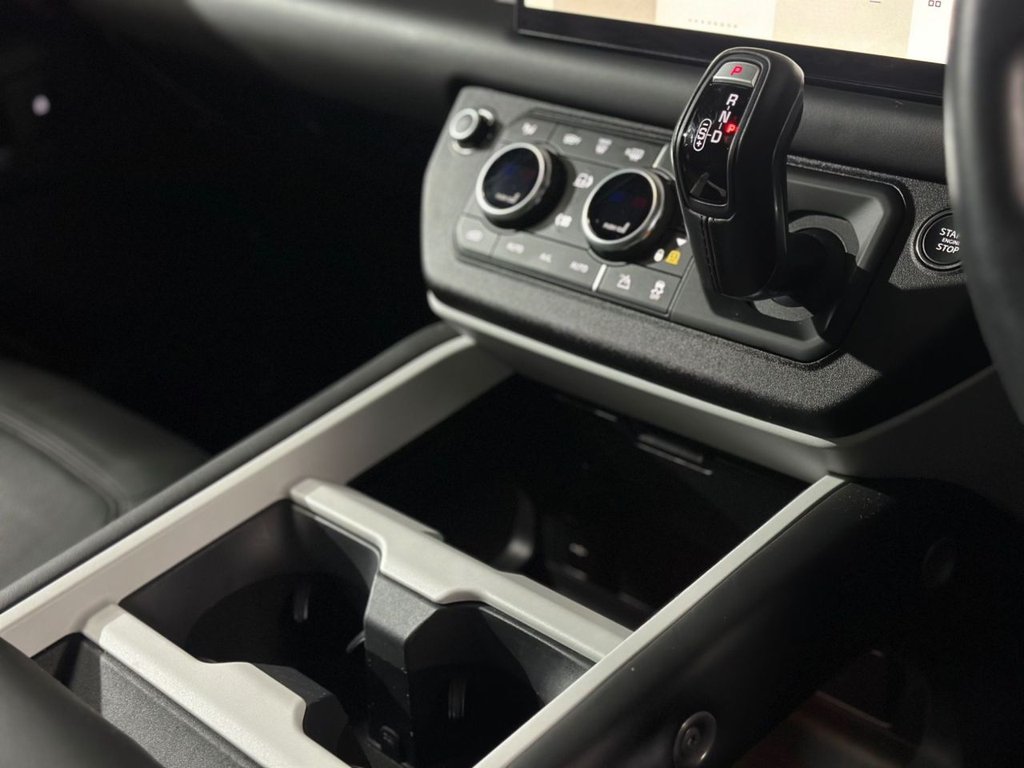 Used Land Rover Defender 2024 for sale - 76977509: Photo 21