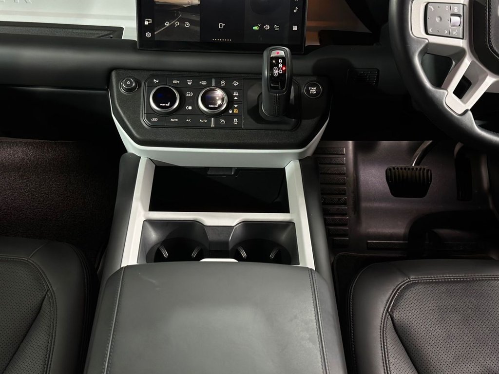 Used Land Rover Defender 2024 for sale - 76977509: Photo 22