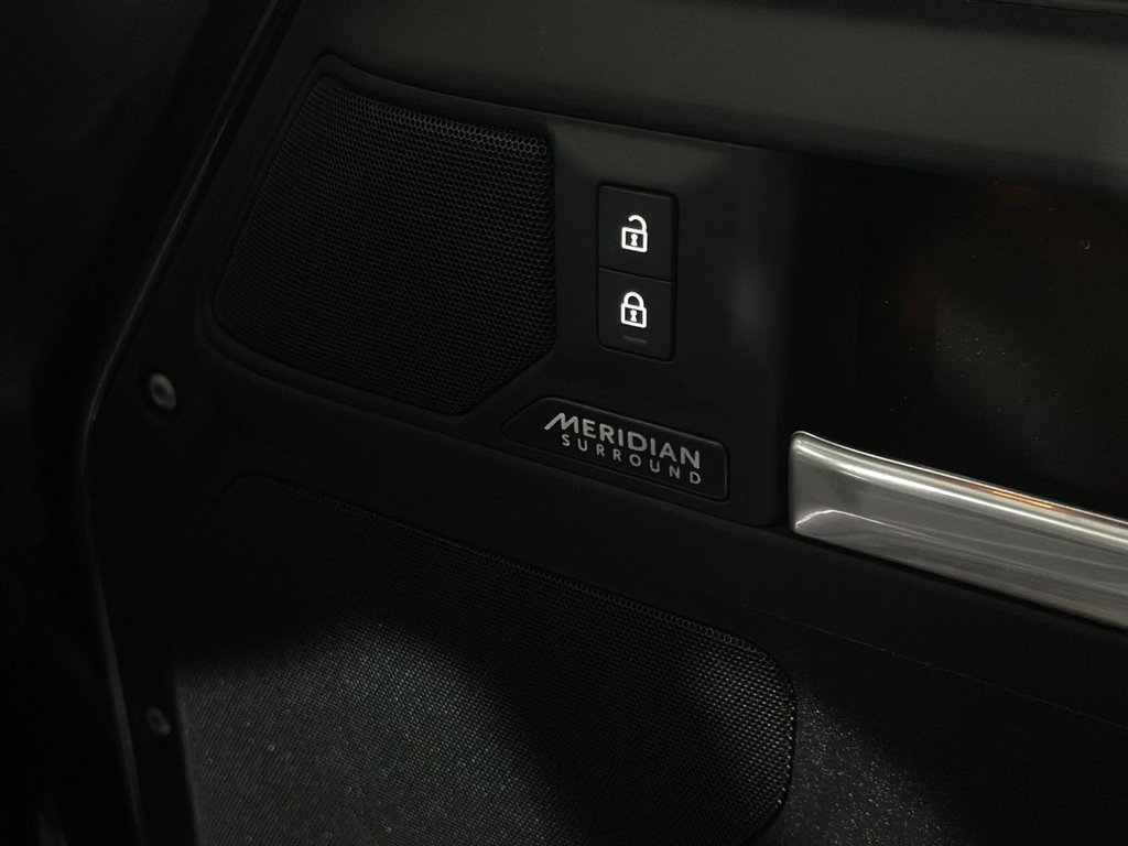 Used Land Rover Defender 2024 for sale - 76977509: Photo 23