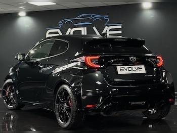 Used Toyota Yaris 2021 for sale - 77780821: Photo