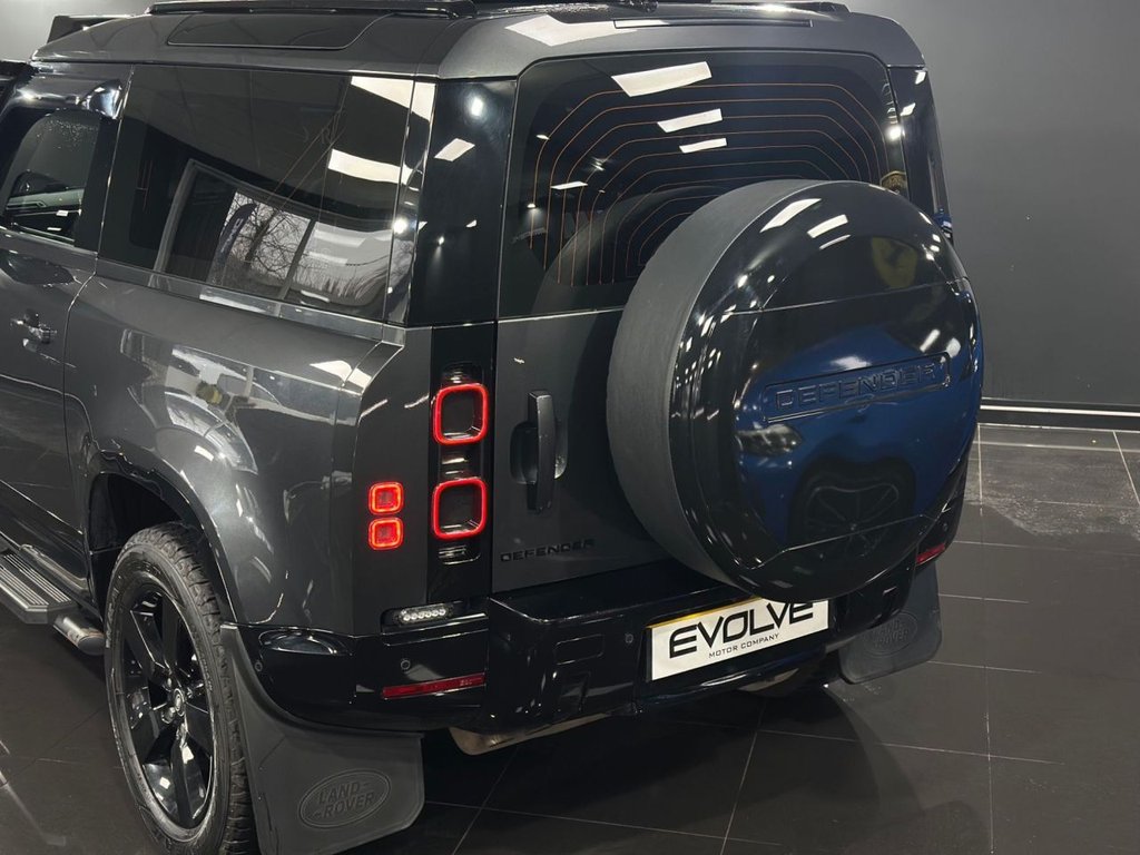 Used Land Rover Defender 2021 for sale - 77792115: Photo 13