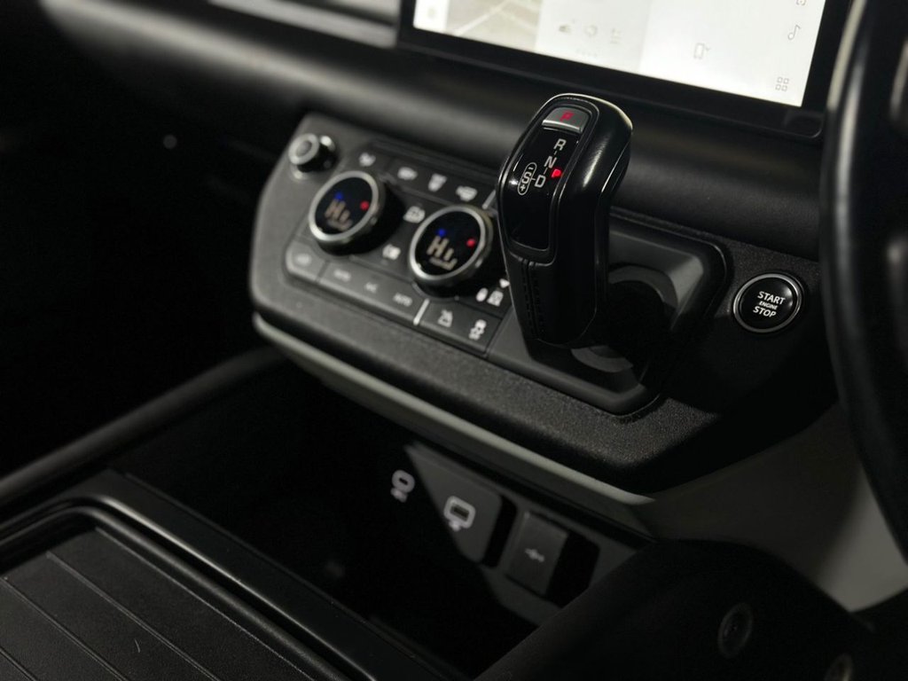 Used Land Rover Defender 2021 for sale - 77792115: Photo 24