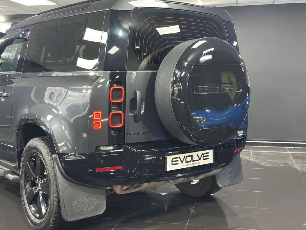 Used Land Rover Defender 2021 for sale - 77792115: Photo 32