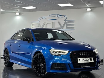 2019 (19) - 2.0 TFSI Black Edition Saloon 4dr Petrol S Tronic quattro Euro 6 (s/s) (300