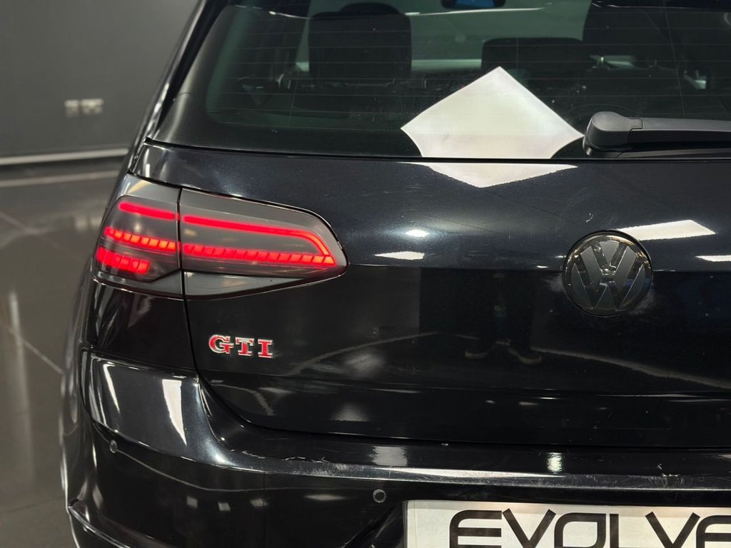 Used Volkswagen Golf 2019 for sale - 76888532: Photo 7