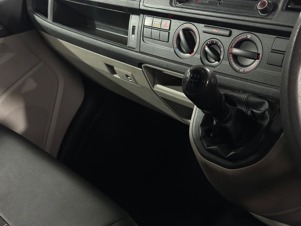 Used Volkswagen Transporter 2016 for sale - 77632096: Photo 22
