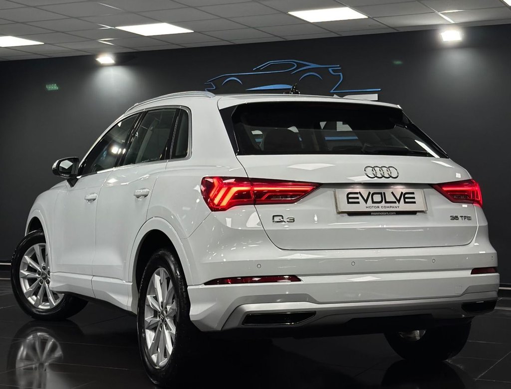 Used Audi Q3 2019 for sale - 76586615: Photo 2