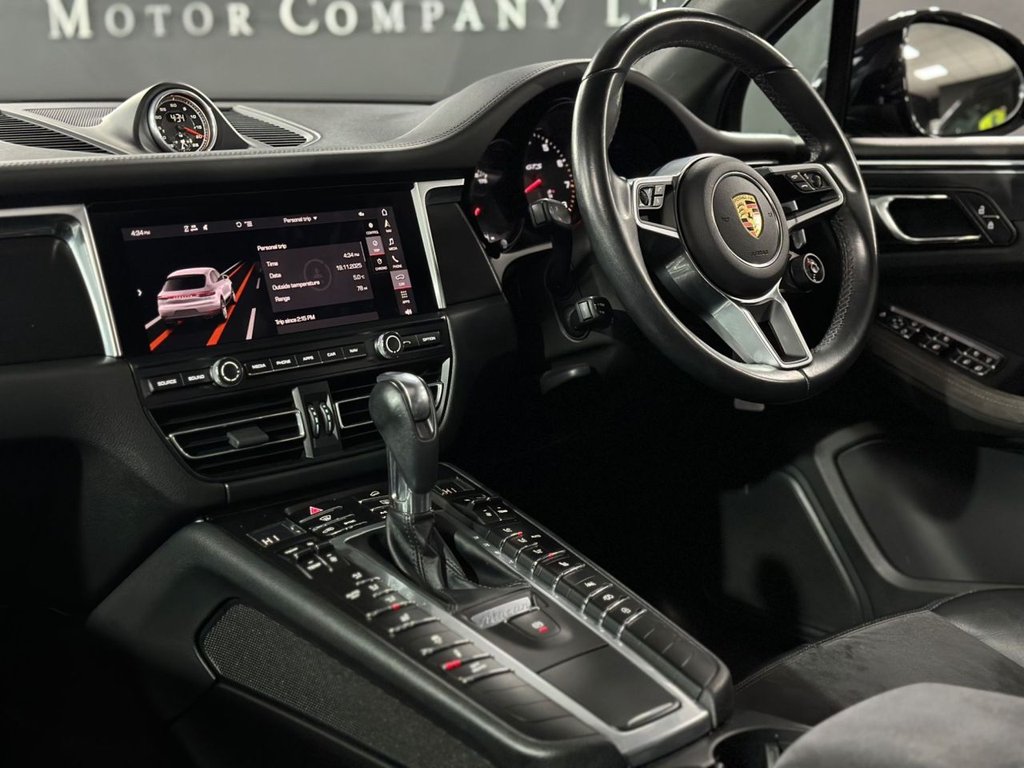 Used Porsche Macan 2021 for sale - 76604939: Photo 18