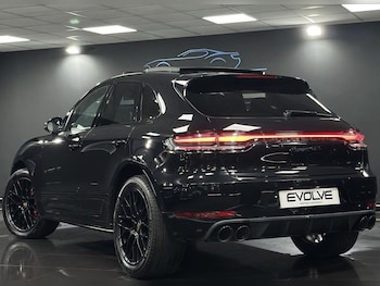 Used Porsche Macan 2021 for sale - 76604939: Photo