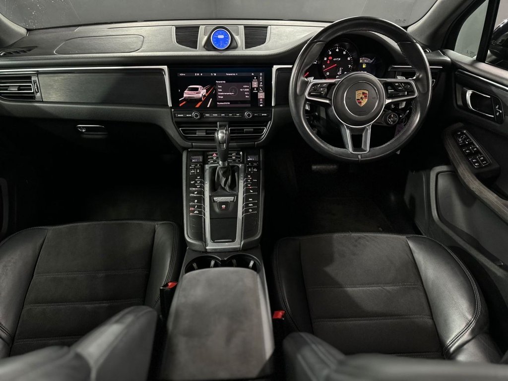 Used Porsche Macan 2021 for sale - 76604939: Photo 3