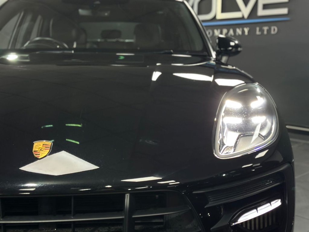 Used Porsche Macan 2021 for sale - 76604939: Photo 6