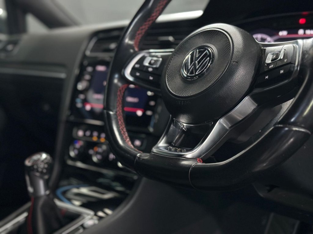 Used Volkswagen Golf 2019 for sale - 77205363: Photo 21