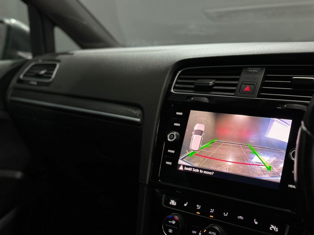 Used Volkswagen Golf 2019 for sale - 77205363: Photo 22