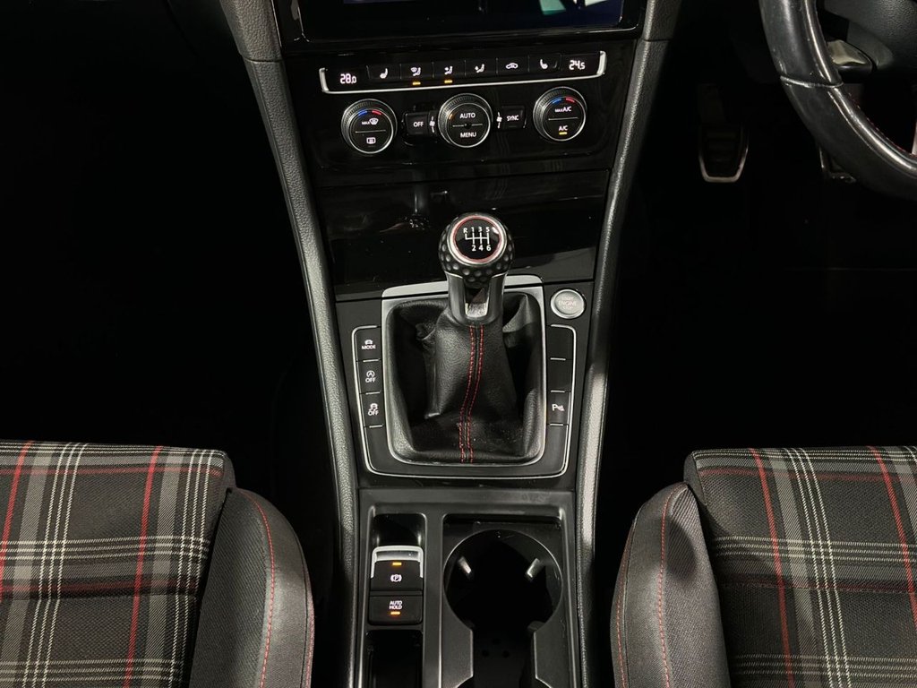 Used Volkswagen Golf 2019 for sale - 77205363: Photo 25