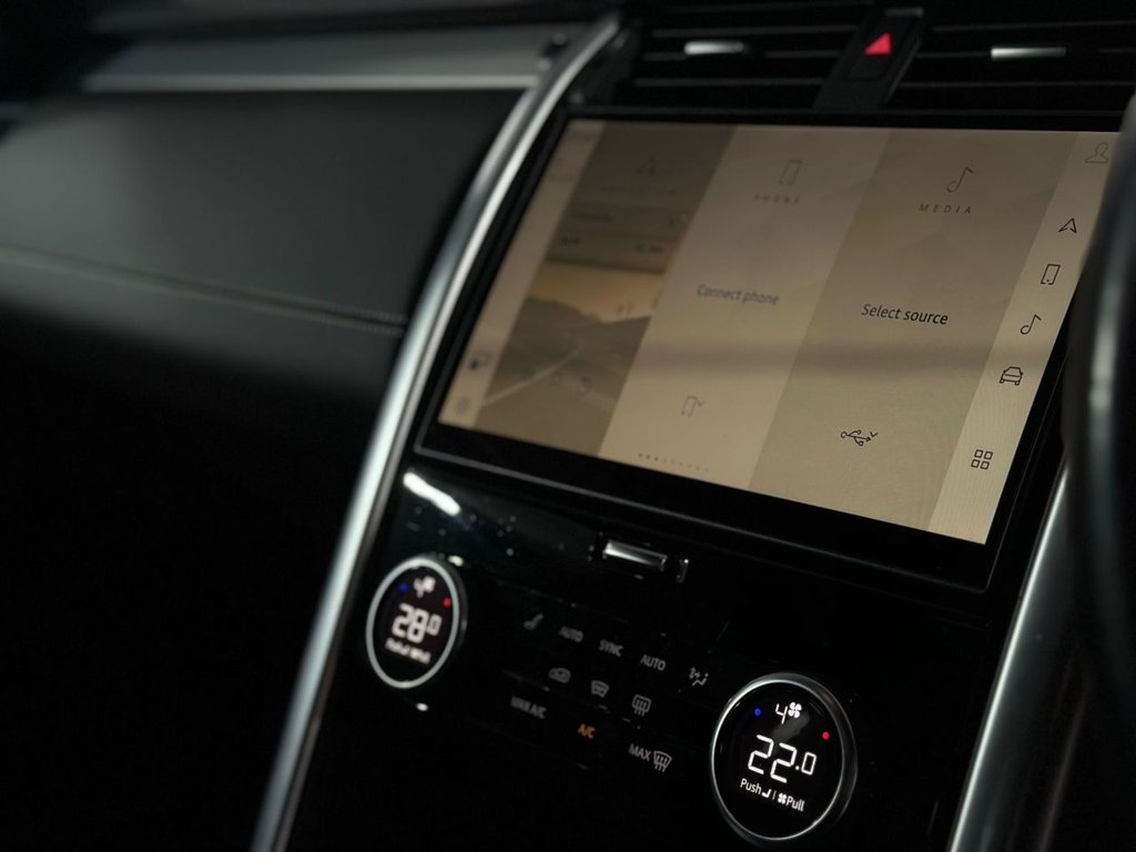 Used Land Rover Discovery 2023 for sale - 78022007: Photo 21