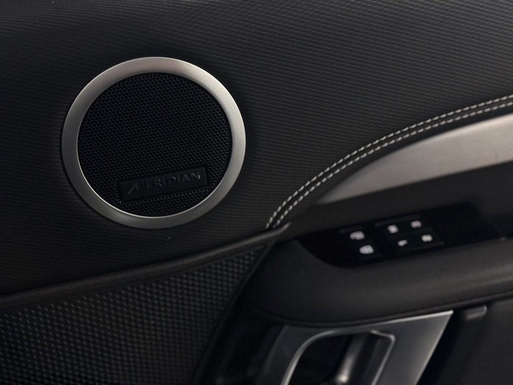 Used Land Rover Discovery 2023 for sale - 78022007: Photo 25