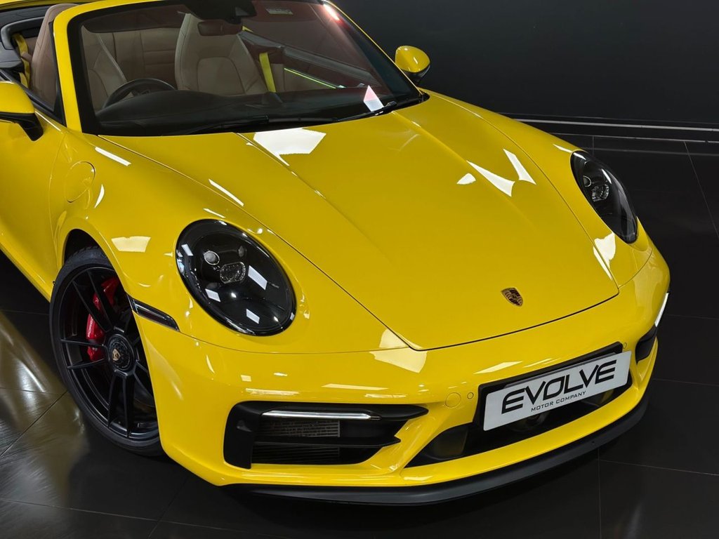 Used Porsche 911 2022 for sale - 77236550: Photo 12