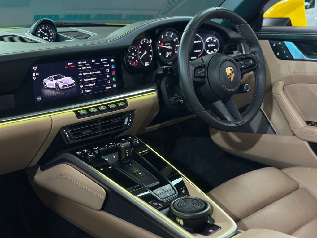 Used Porsche 911 2022 for sale - 77236550: Photo 19