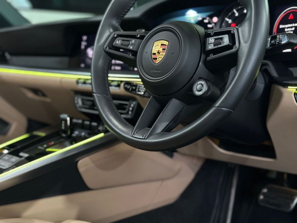 Used Porsche 911 2022 for sale - 77236550: Photo 20