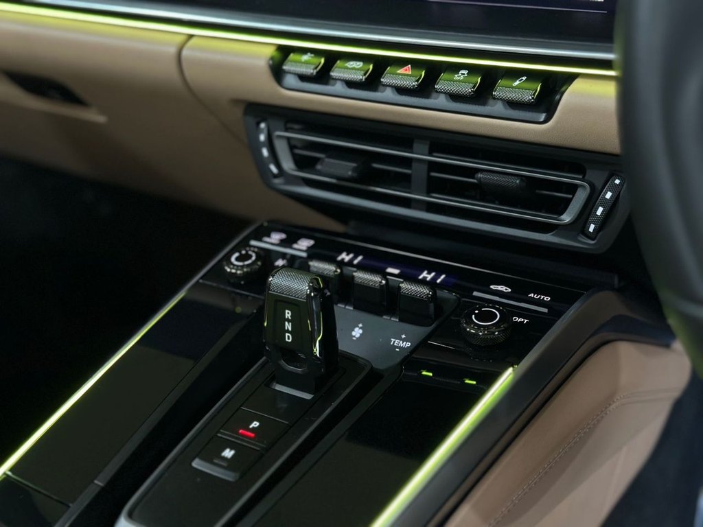 Used Porsche 911 2022 for sale - 77236550: Photo 23