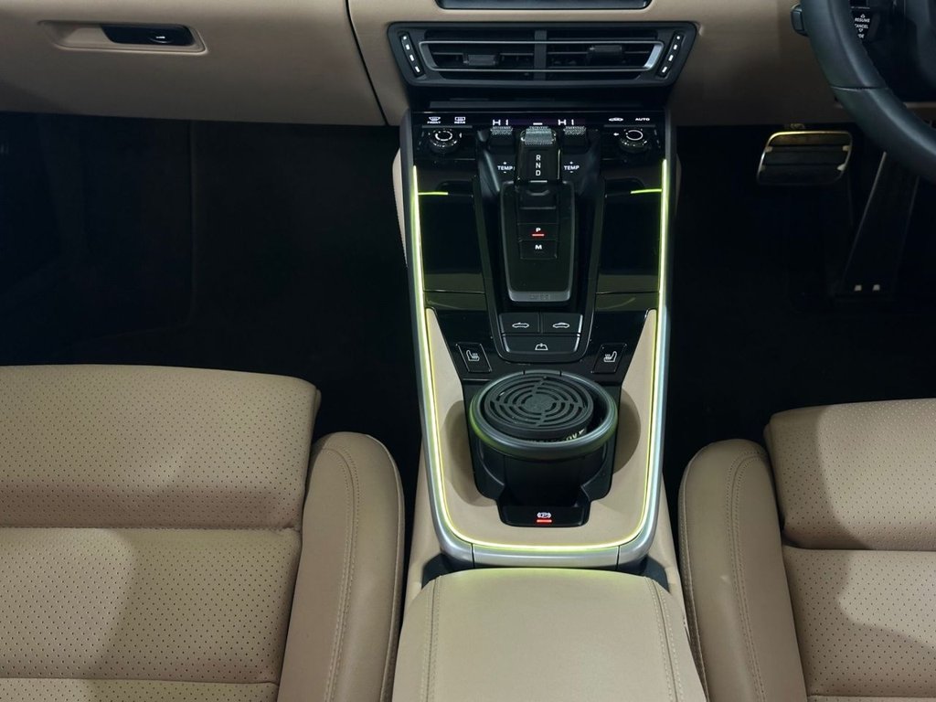 Used Porsche 911 2022 for sale - 77236550: Photo 25