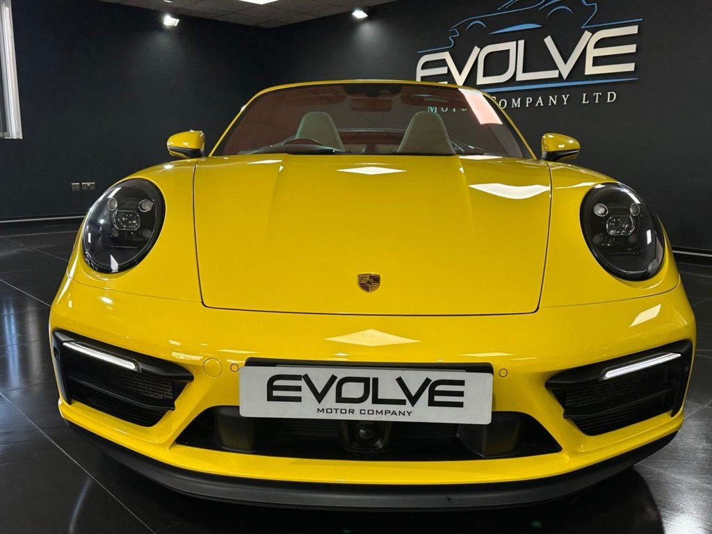 Used Porsche 911 2022 for sale - 77236550: Photo 4