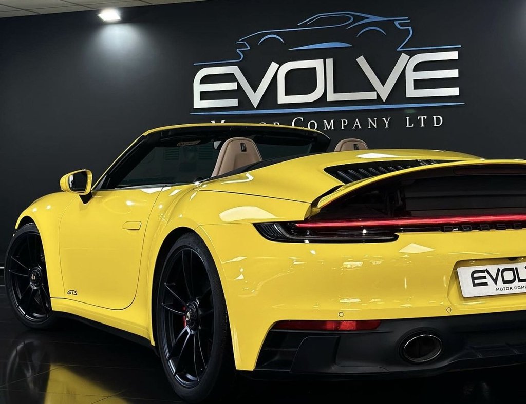 Used Porsche 911 2022 for sale - 77236550: Photo 9