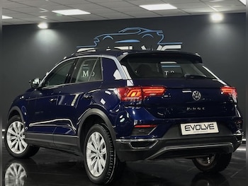 Used Volkswagen T-Roc 2018 for sale - 75997992: Photo