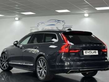 Used Volvo V90 2020 for sale - 74898288: Photo