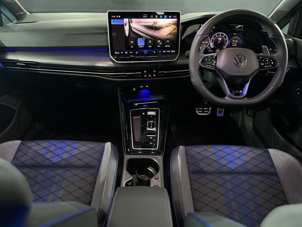 Used Volkswagen Golf 2025 for sale - 77236518: Photo 3