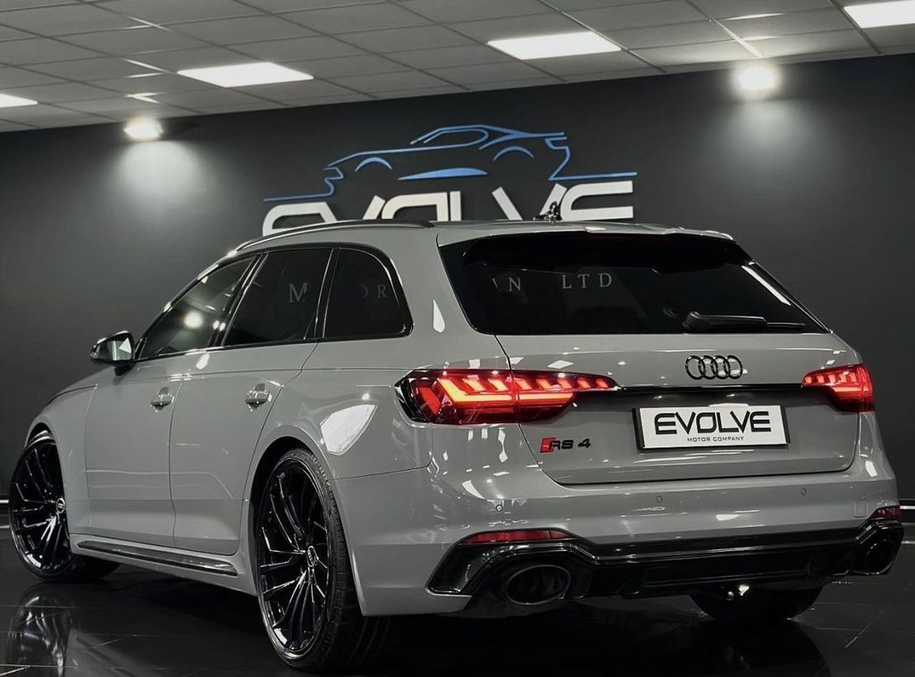 Used Audi RS4 2023 for sale - 77806605: Photo 2