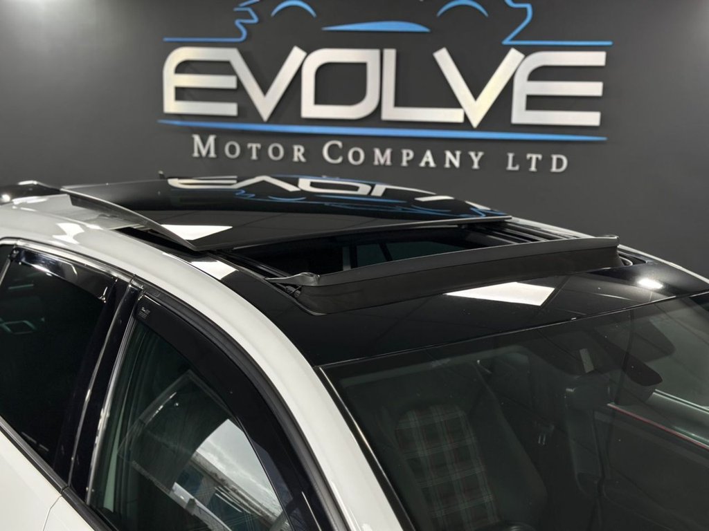 Used Volkswagen Golf 2017 for sale - 77498539: Photo 15